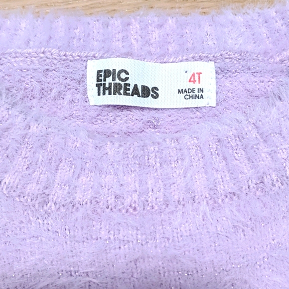 Girls Fuzzy Sweater 4T - Picture 2 of 5